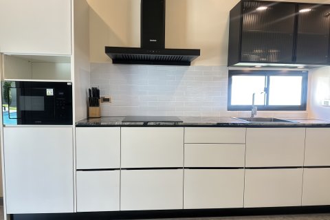 Villa in Pattaya, Thailand 4 bedrooms № 161039 - photo 20