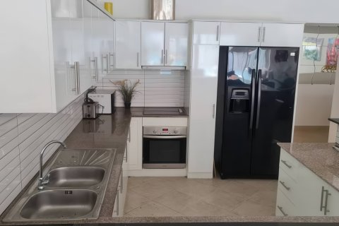 Villa in Pattaya, Thailand 12 bedrooms № 161040 - photo 10