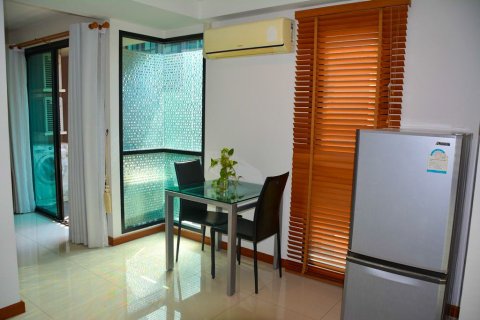 Studio in the Condo in Watthana, Bangkok, Thailand  № 159703 - photo 6