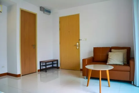 Studio in the Condo in Watthana, Bangkok, Thailand  № 159703 - photo 5