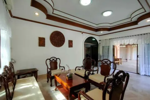 Villa in Kathu, Thailand 3 bedrooms № 159705 - photo 13