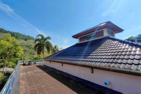 Villa in Kathu, Thailand 3 bedrooms № 159705 - photo 12