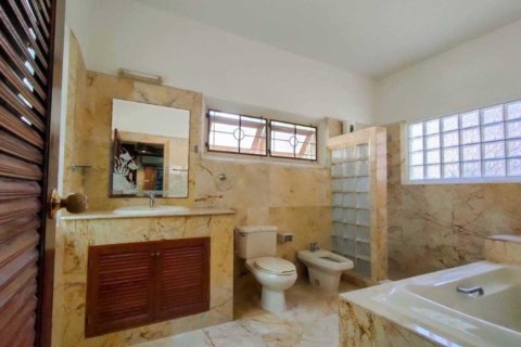 Villa in Kathu, Thailand 3 bedrooms № 159705 - photo 18