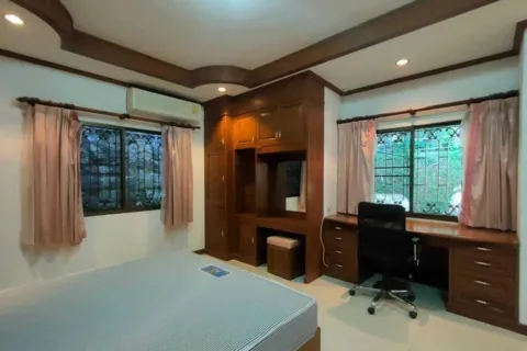 Villa in Kathu, Thailand 3 bedrooms № 159705 - photo 7