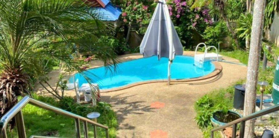 Villa in Kathu, Thailand 3 bedrooms № 159705