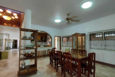 Villa in Kathu, Thailand 3 bedrooms № 159705 - photo 8