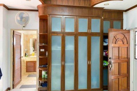 Villa in Kathu, Thailand 3 bedrooms № 159705 - photo 9