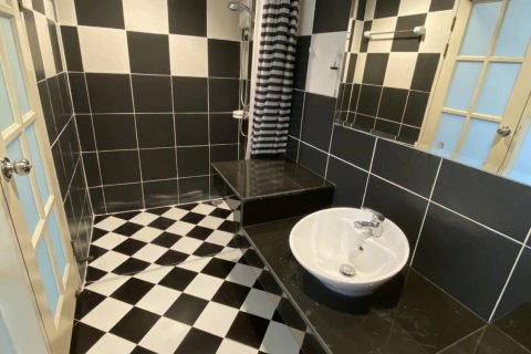 Таунхаус в Бангкоке, Таиланд с 4 спальнями  № 143123 - фото 13