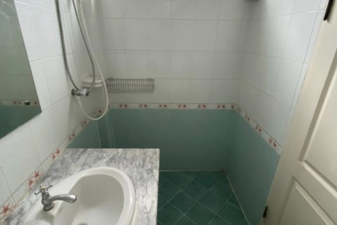 Таунхаус в Бангкоке, Таиланд с 4 спальнями  № 143123 - фото 24