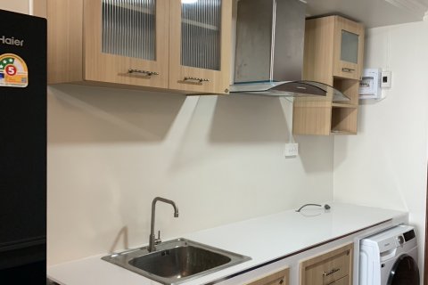 Студия в кондо в Бангкоке, Таиланд № 143120 - фото 10