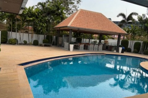 Дом в Паттайе, Таиланд с 6 спальнями  № 171841 - фото 3