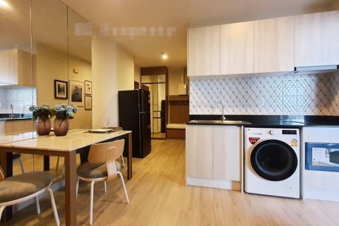 Кондоминиум с 1 спальней в Пхракханонге, Бангкок, Таиланд № 143398 - фото 3