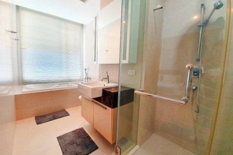 Condo in Bangkok, Thailand, 1 bedroom  № 143397 - photo 5