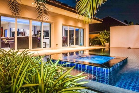 Haus in Pattaya, Thailand 3 Schlafzimmer № 223089