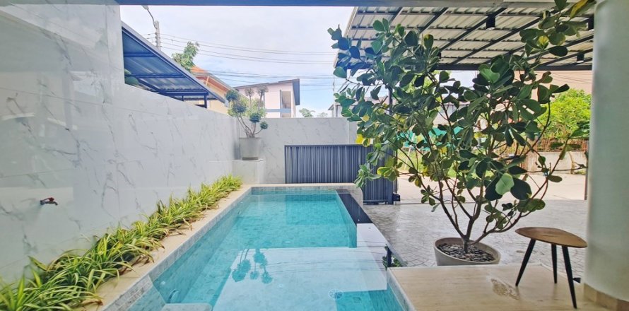 Haus in Pattaya, Thailand 6 Schlafzimmer № 223090