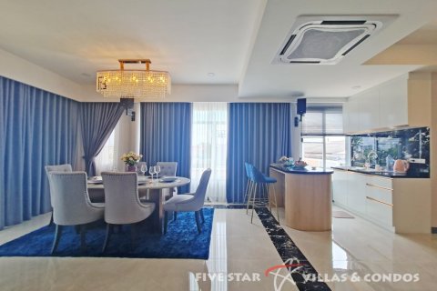 Haus in Pattaya, Thailand 6 Schlafzimmer № 223090 - Foto 10