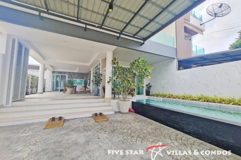 Haus in Pattaya, Thailand 6 Schlafzimmer № 223090 - Foto 29