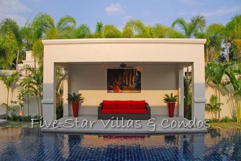 House in Pattaya, Thailand 3 bedrooms № 223092