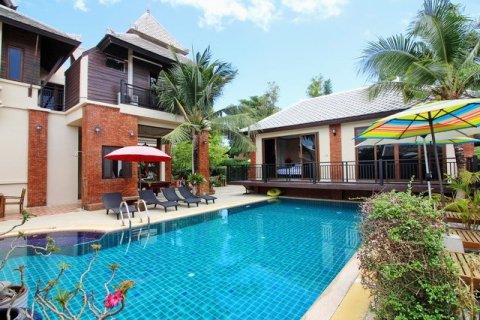 Haus in Pattaya, Thailand 6 Schlafzimmer № 223094 - Foto 2