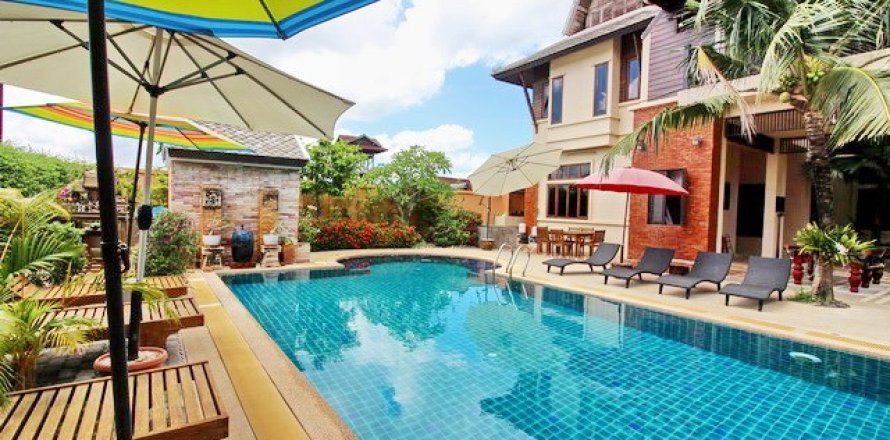 Haus in Pattaya, Thailand 6 Schlafzimmer № 223094