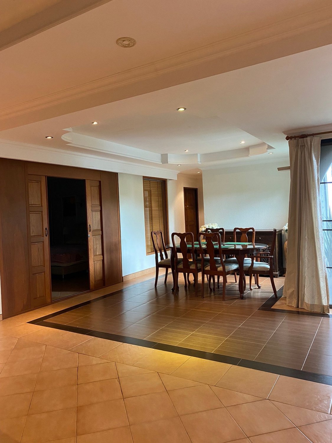 House for sale in Pattaya, Thailand 4 bedrooms, 300 sq.m., № 54636