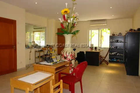 Haus in Pattaya, Thailand 5 Schlafzimmer № 213962 - Foto 2