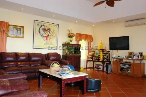 Haus in Pattaya, Thailand 5 Schlafzimmer № 213962 - Foto 16