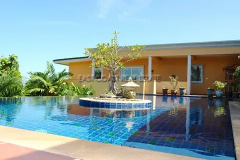 Maison à Pattaya, Thaïlande 5 chambres № 213962