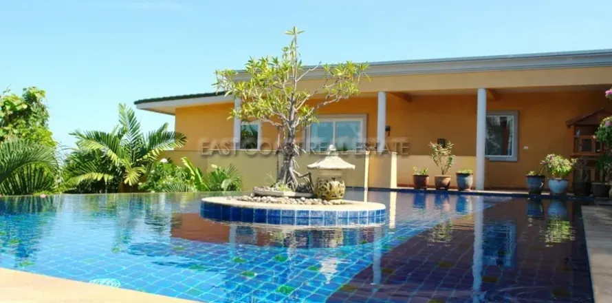 Haus in Pattaya, Thailand 5 Schlafzimmer № 213962