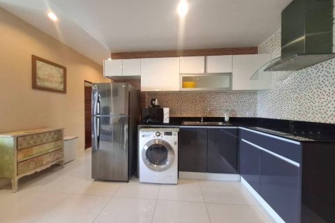 Condo à Bang Lamung, Thaïlande, 2 chambres  № 158735 - photo 6