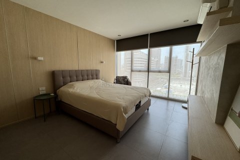 Condo in Huai Khwang, Bangkok, Thailand, 2 bedrooms  № 137422 - photo 6