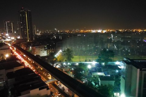 Studio dans le Condo à Khlong Toei, Bangkok, Thaïlande  № 137425 - photo 9