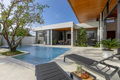 Villa in Phuket, Thailand 4 bedrooms № 115414 - photo 15