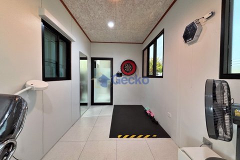 House in Pattaya, Thailand 3 bedrooms № 195920 - photo 15