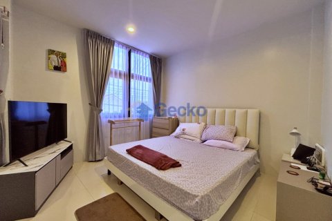 House in Pattaya, Thailand 3 bedrooms № 195920 - photo 20