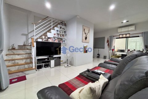 House in Pattaya, Thailand 3 bedrooms № 195920 - photo 16