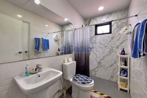 House in Pattaya, Thailand 3 bedrooms № 195920 - photo 21