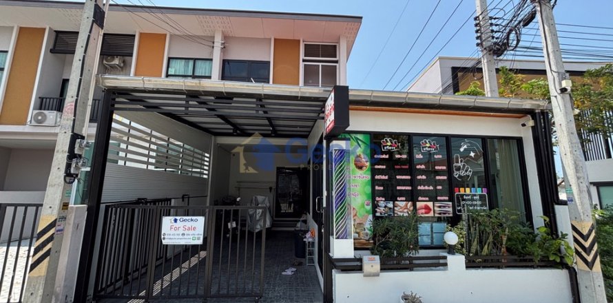 House in Pattaya, Thailand 3 bedrooms № 195920