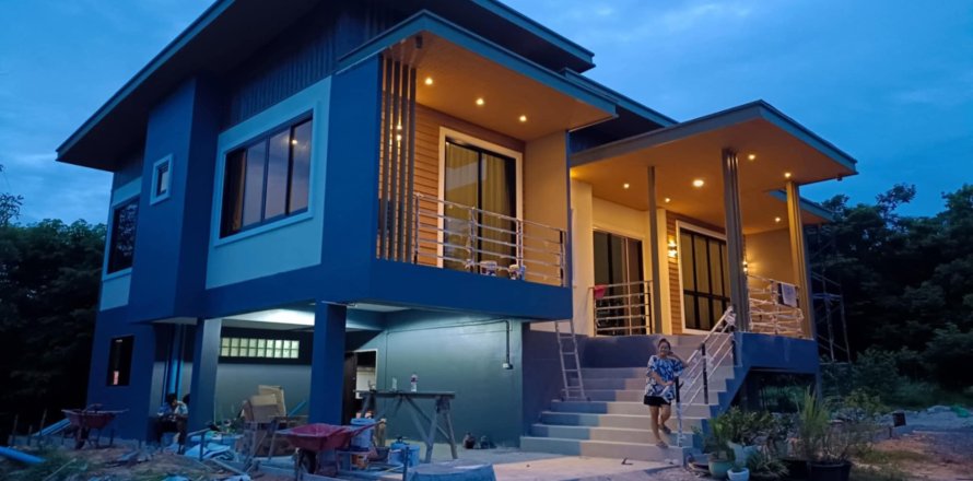 Maison à Klaeng, Thaïlande 4 chambres № 170931