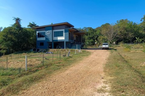 Maison à Klaeng, Thaïlande 4 chambres № 170931 - photo 3