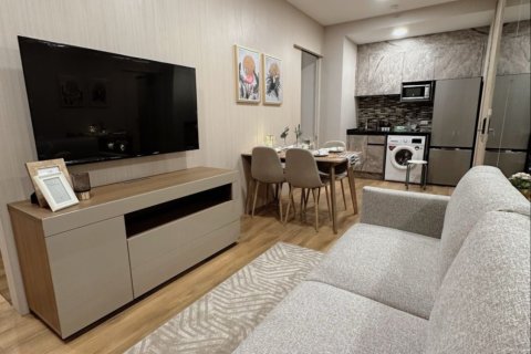 Кондоминиум с 2 спальнями в Клонг Тоэй, Бангкок, Таиланд № 137113 - фото 3