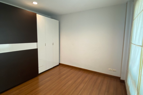 Townhouse in Lat Phrao, Bangkok, Thailand 3 bedrooms № 167434 - photo 13