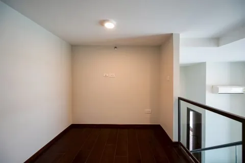 Кондоминиум с 3 спальнями в Ваттхане, Бангкок, Таиланд № 139510 - фото 4