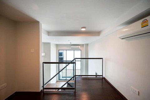 Кондоминиум с 3 спальнями в Ваттхане, Бангкок, Таиланд № 139510 - фото 3