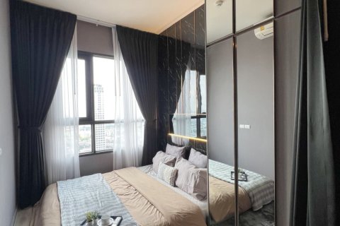 Studio dans le Condo à Watthana, Bangkok, Thaïlande  № 147479 - photo 4