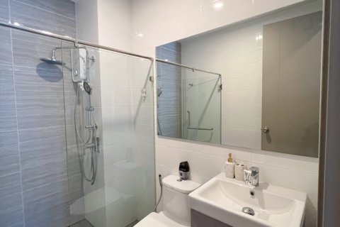 Studio dans le Condo à Watthana, Bangkok, Thaïlande  № 147479 - photo 5