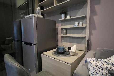 Studio dans le Condo à Watthana, Bangkok, Thaïlande  № 147479 - photo 6