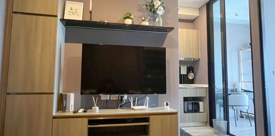 Studio dans le Condo à Watthana, Bangkok, Thaïlande  № 147479