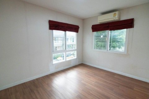 House in Bang Yai, Thailand 3 bedrooms № 147482 - photo 13