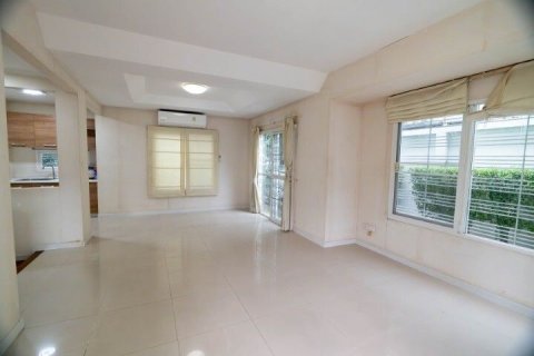 House in Bang Yai, Thailand 3 bedrooms № 147482 - photo 7
